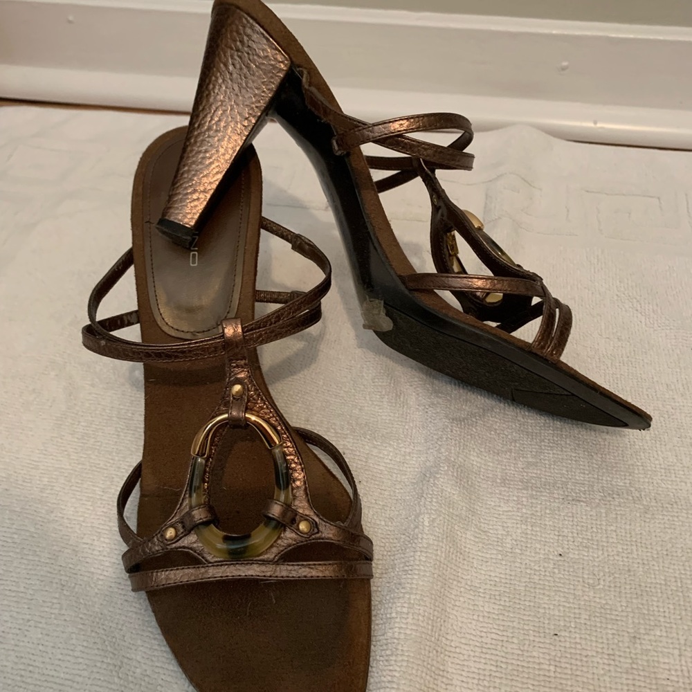 Bandolino bronze sandal with ornamental strap size 9
